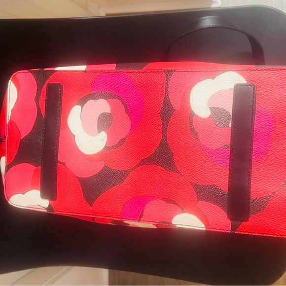 Kate Spade Extra Large Shoulder Purse - Picture 6 of 6